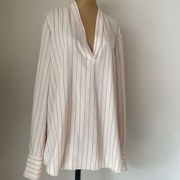 Equipment Tops - Equipment Femme XL blouse cream small black stripes, v neck excellent condition